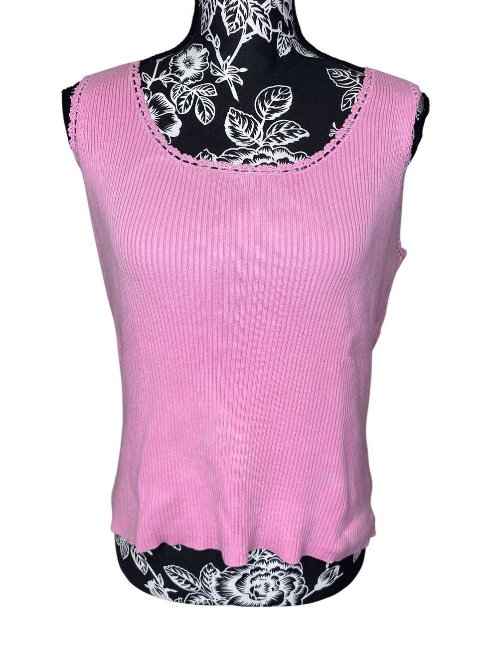 St John’s Bay Vintage Pink Ribbed Tank Top Crochet Trim 90s Y2K Cottagecore